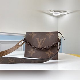 LV Модель M67692 Кофейный (реконструированная сумка) Косметичка и