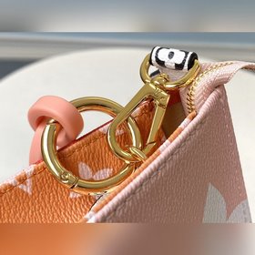LV Модель M67692 Red Flower (реконструированная сумка) Косметичка