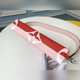 LV Модель M67692 Red Flower (реконструированная сумка) Косметичка