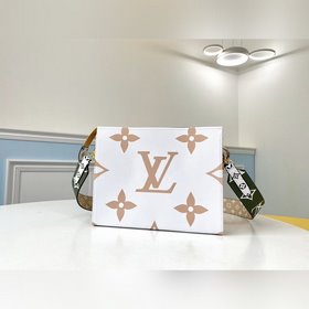 LV Модель M67692 Зеленый цветок (реконструированная сумка) Космет