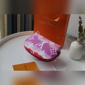LV Модель M69139 Косметичка LV ESCALE Эта косметичка вошла в колл