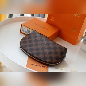 LV Модель： M47515 Косметичка Эта компактная косметичка изготовлен