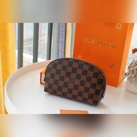 LV Модель： M47515 Косметичка Эта компактная косметичка изготовлен