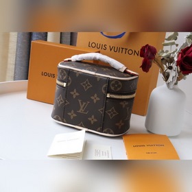LV Модель： M44496 (эта модель не имеет плечевого ремня) Мини-косм