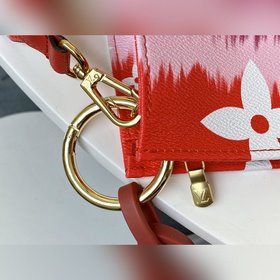 LV Модель M68137 Красная сумка с золотой застежкой и цепочкой TO