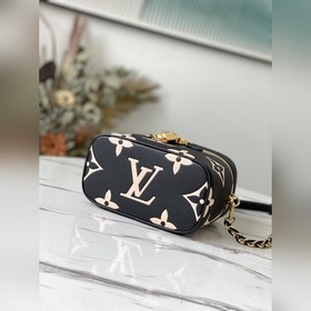 LV Артикул： M45780 Маленькая сумка Vanity Вдохновленная космети