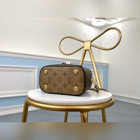 LV Модель M45165 Nice косметичка Весна-лето 2020 года стали свиде