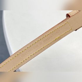 LV модель M42265 большая косметичка Независимо от того, носите л