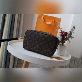 LV KASAI Сумка Модель N41663 Просторное отделение на молнии, мно