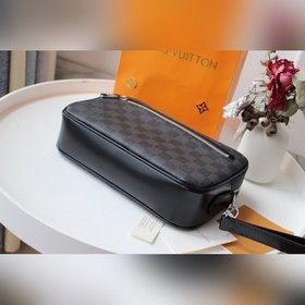 LV KASAI Ручная сумка Модель N41663 Просторное отделение на молн