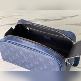 LV Артикул： M30849 Синий Косметичка из серии ручной клади Эта к