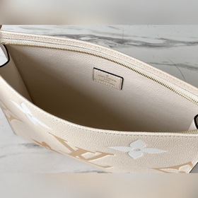 LV Артикул： M80504  By The Pool Туалетная сумка 26 Изготовлена