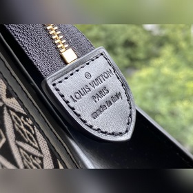 LV Артикул： M80074 Poche Toilette 26 Туалетная сумка Изготовлен