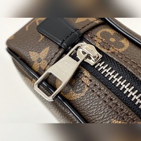 LV Модель M43383 Маленькая туалетная сумка для пожилых В настояще