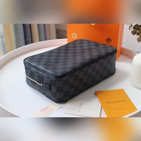 LV туалетная сумка, модель 47521 Эта большая косметичка имеет эле