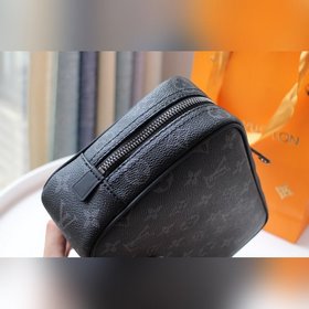 LV туалетная сумка, модель 47521 Эта большая косметичка имеет эле
