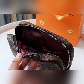 LV туалетная сумка, модель M43384 (в комплекте с коробкой) Эта не