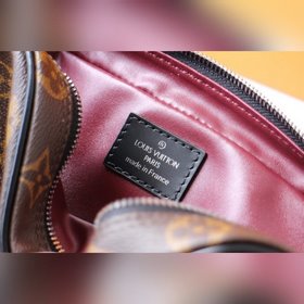 LV туалетная сумка, модель M43384 (в комплекте с коробкой) Эта не