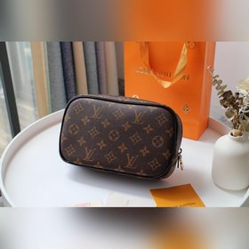 LV туалетная сумка, модель M43384 (в комплекте с коробкой) Эта не