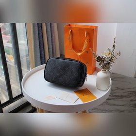LV туалетная сумка, модель M43384 (в комплекте с коробкой) Эта не