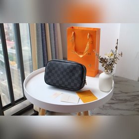 LV туалетная сумка, модель M43384 (в комплекте с коробкой) Эта не