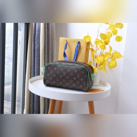 LV Артикул： M46253 Туалетная сумка Косметичка Элегантный внешни