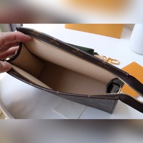 LV Артикул： M47546 Сумка для туалетных принадлежностей из паруси