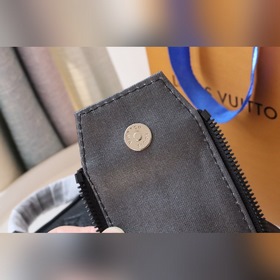 LV Dopp Kit туалетная сумка Артикул： M59478 Эта туалетная сумка