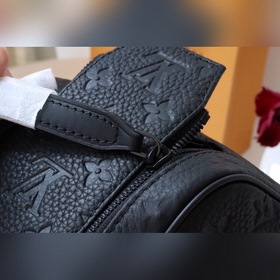 LV Dopp Kit туалетная сумка Артикул： M59478 Эта туалетная сумка