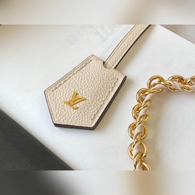 LV Артикул： M45599 Vanity, маленькая сумка Вдохновленная космети