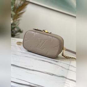 LV Модель M45608 Маленькая сумка Vanity Сумка с тисненым узором