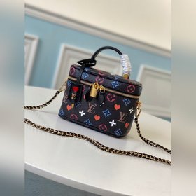 LV Модель： M57482  Компактная сумка Vanity Изготовлена из новой