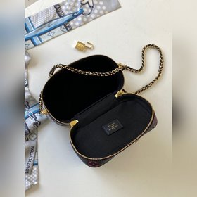 LV Модель： M57482  Компактная сумка Vanity Изготовлена из новой