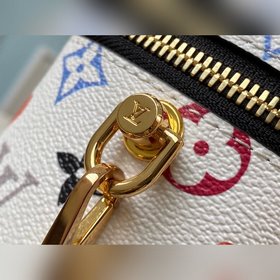 LV Артикул： M57482 Белая косметичка, маленькая  Николя Гескьер 