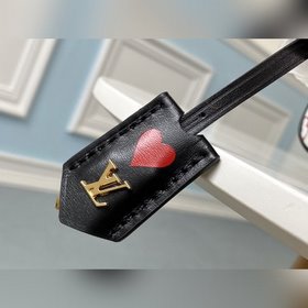 LV Модель M45165 Черный с золотыми деталями Николя Гескьер созд