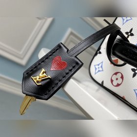 LV Модель M45163 Белая серия VANITY Средняя сумка  Косметичка N