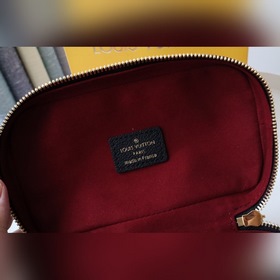 LV Артикул： M45599 Маленькая сумка Vanity Вдохновленная космети