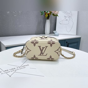 LV VANITY Маленькая сумка Артикул： M45599 Бежевый Косметичка Va
