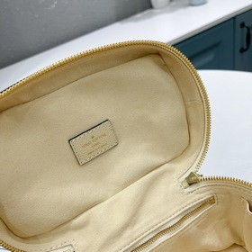 LV VANITY Маленькая сумка Артикул： M45599 Бежевый Косметичка Va