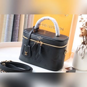 LV Сумка Vanity Small Модель： M45608 Эта модель сумочки Vanity