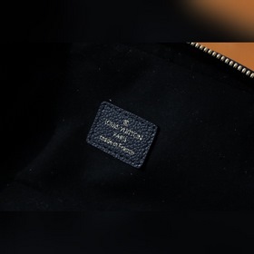 LV Сумка Vanity Small Модель： M45608 Эта модель сумочки Vanity 