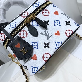 LV Сумка Vanity, маленькая Модель： M57482 Эта мини-сумка Vanity