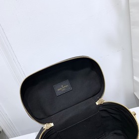 LV Сумка Vanity, маленькая Модель： M57482 Эта мини-сумка Vanity