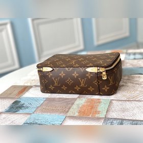 LV Модель M43689 Коробка для драгоценностей с бутонами розы, совр