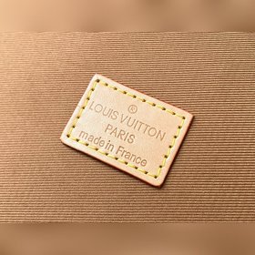 LV Модель M43689 Коробка для драгоценностей с бутонами розы, совр