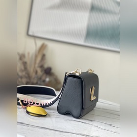 LV Артикул： M20680 Черный Средняя сумка Twist Изготовлена из зе