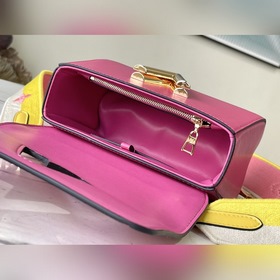 LV Артикул： M20693 Розовый Twist Маленькая сумка, полная энерги