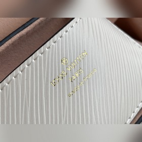 LV Артикул： M58546 Бежевый Twist Маленькая сумка Из капсульной 