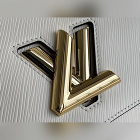 LV Артикул： M58546 Бежевая сумка Twist среднего размера Из капсу