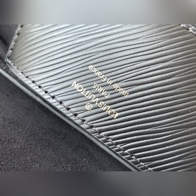 LV Артикул： M58568 Черный Сумка Twist среднего размера Из капсу
